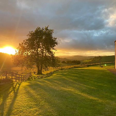 Ladyurd Farmhouse West Linton Экстерьер фото