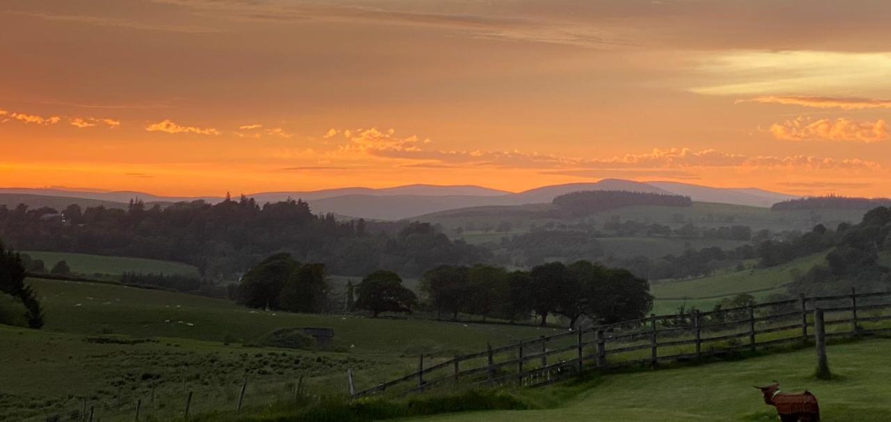 Ladyurd Farmhouse West Linton Экстерьер фото